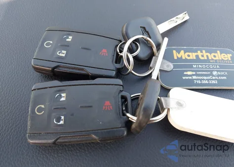 2015 Chevrolet Silverado 1500 1Lt из США, поврежденный, VIN 3GCUKREC5FG419422